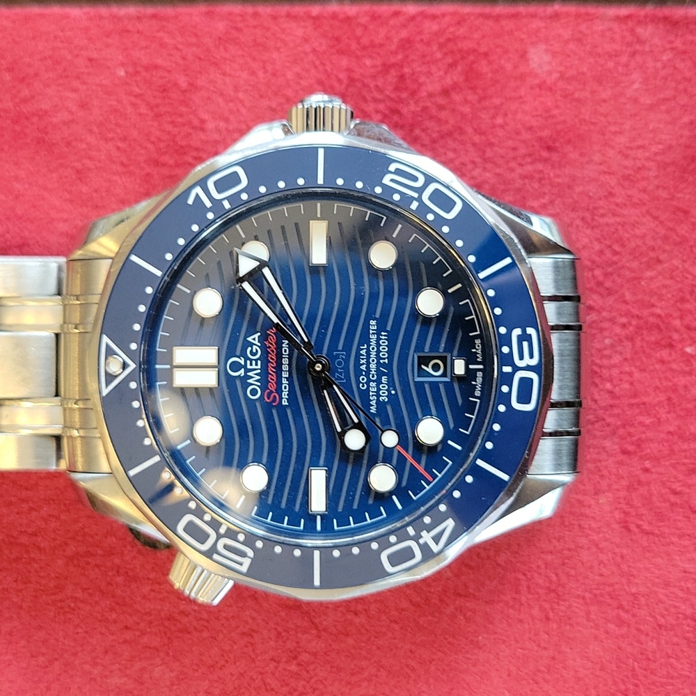 Omega Seamaster Automatic 300m watch